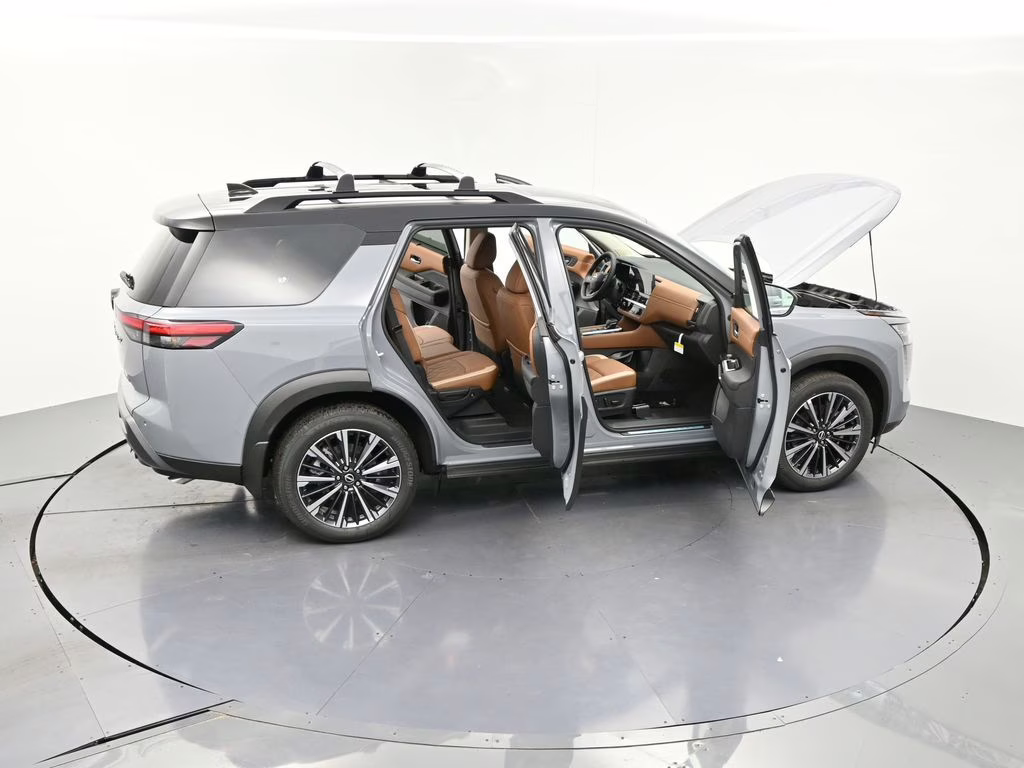 2026 Boulder Gray/Super Black Nissan Pathfinder Platinum FWD SUV