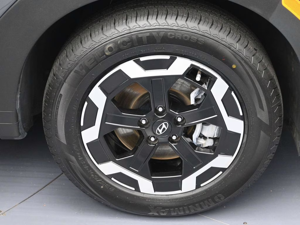 2025 Ecotronic Gray Hyundai Santa Fe SEL FWD SUV