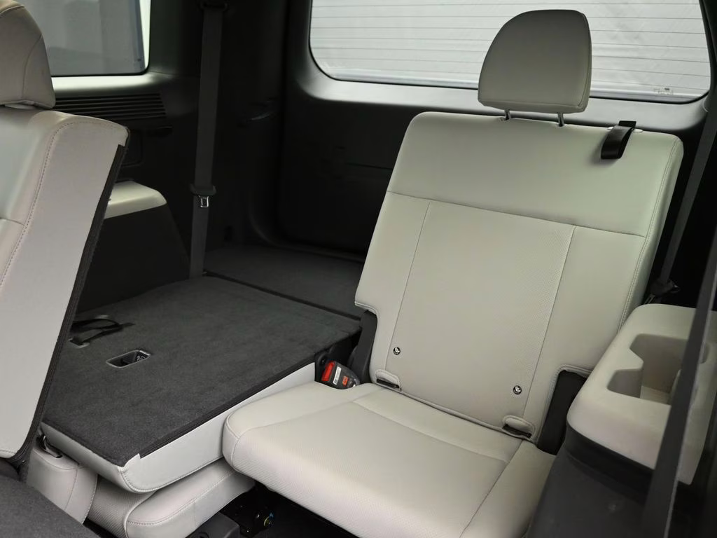 2025 Ecotronic Gray Hyundai Santa Fe SEL FWD SUV