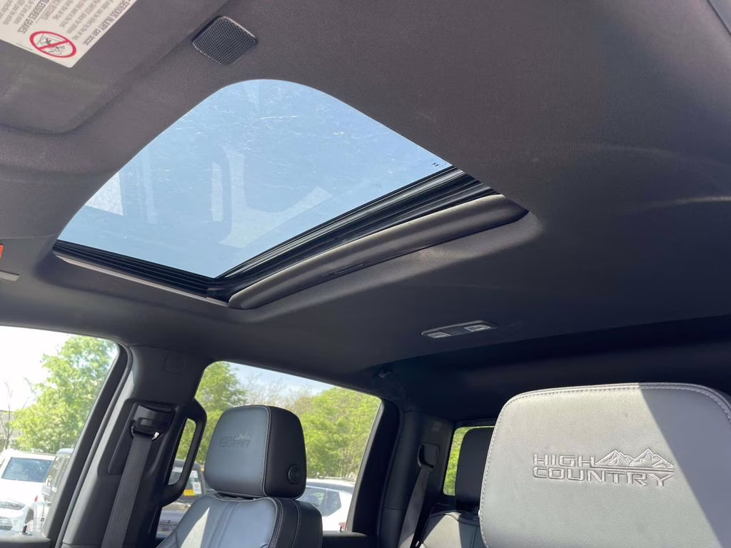 2023 Summit White Chevrolet Silverado 2500HD High Country 4X4 Truck