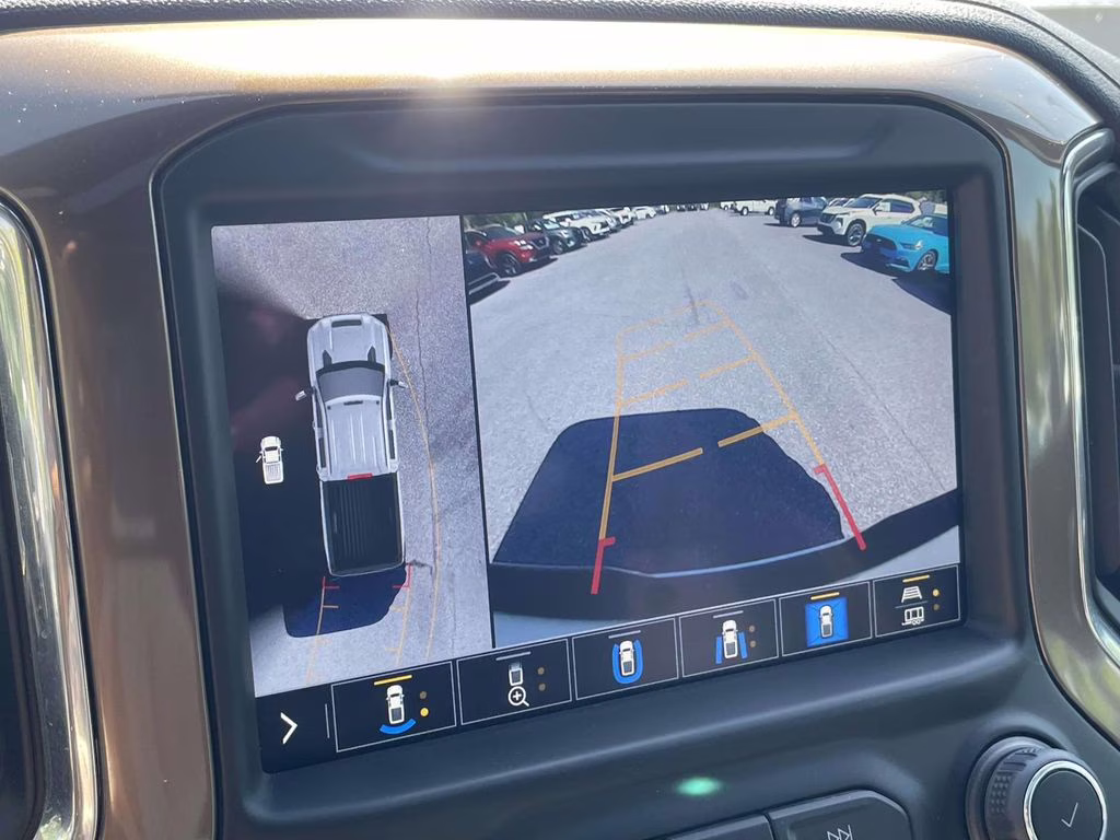 2023 Summit White Chevrolet Silverado 2500HD High Country 4X4 Truck