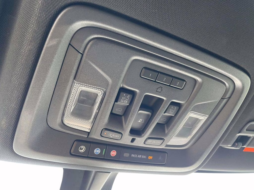 2023 Summit White Chevrolet Silverado 2500HD High Country 4X4 Truck