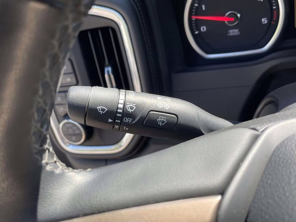 2023 Summit White Chevrolet Silverado 2500HD High Country 4X4 Truck