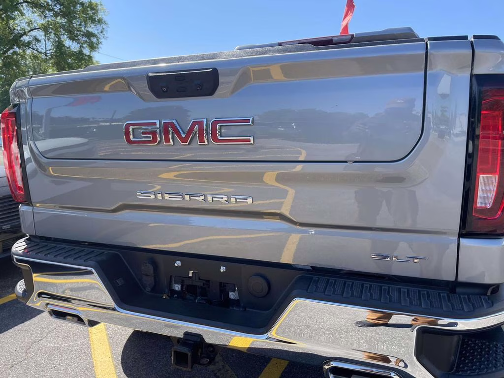 2023 Sterling Metallic GMC Sierra 1500 SLT 4X4 Truck