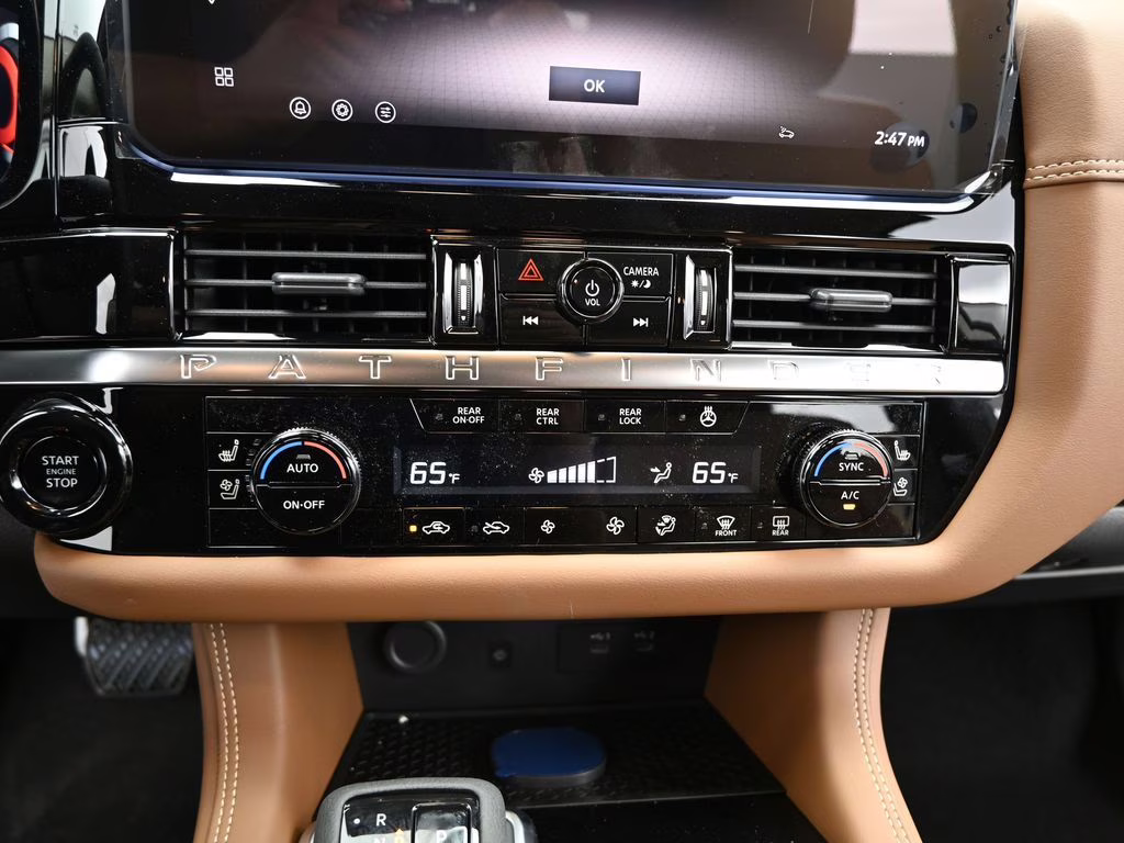 2026 Boulder Gray/Super Black Nissan Pathfinder Platinum FWD SUV