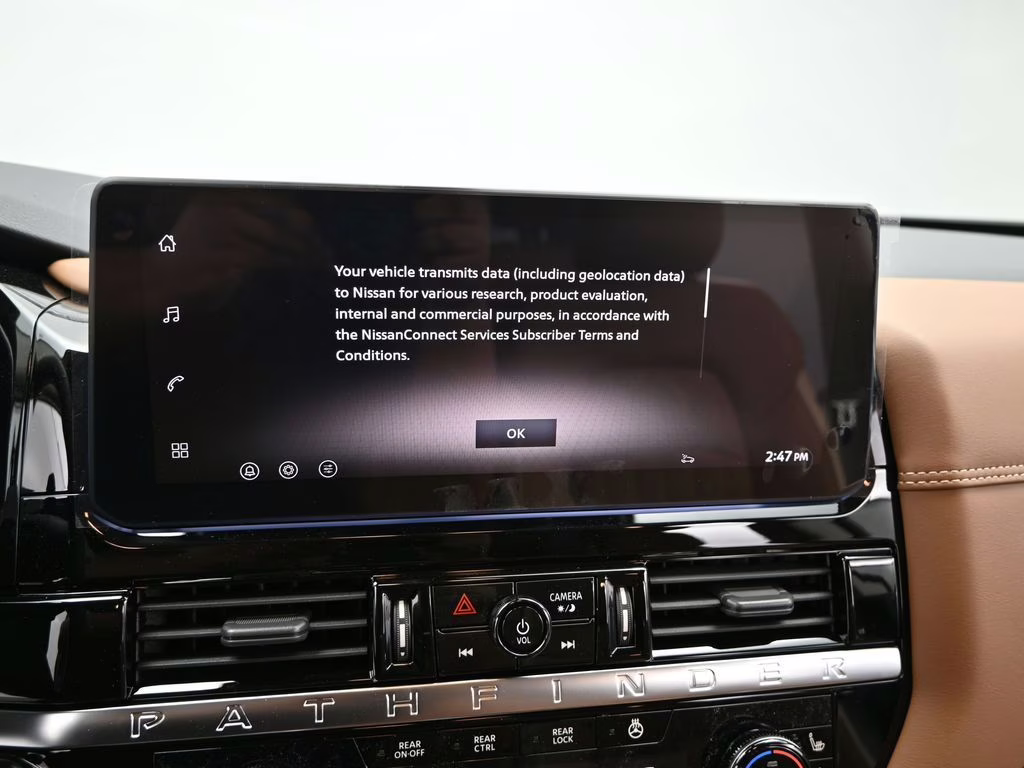 2026 Boulder Gray/Super Black Nissan Pathfinder Platinum FWD SUV