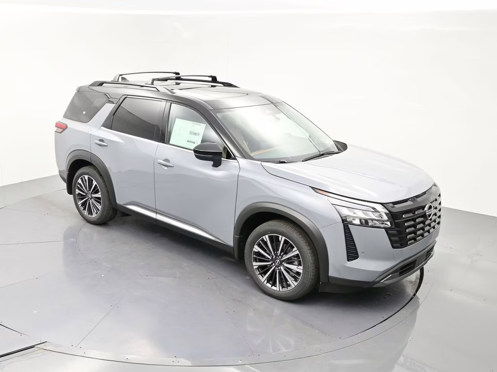 2026 Boulder Gray/Super Black Nissan Pathfinder Platinum FWD SUV