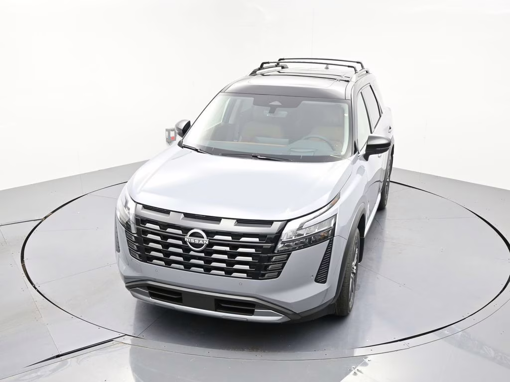 2026 Boulder Gray/Super Black Nissan Pathfinder Platinum FWD SUV