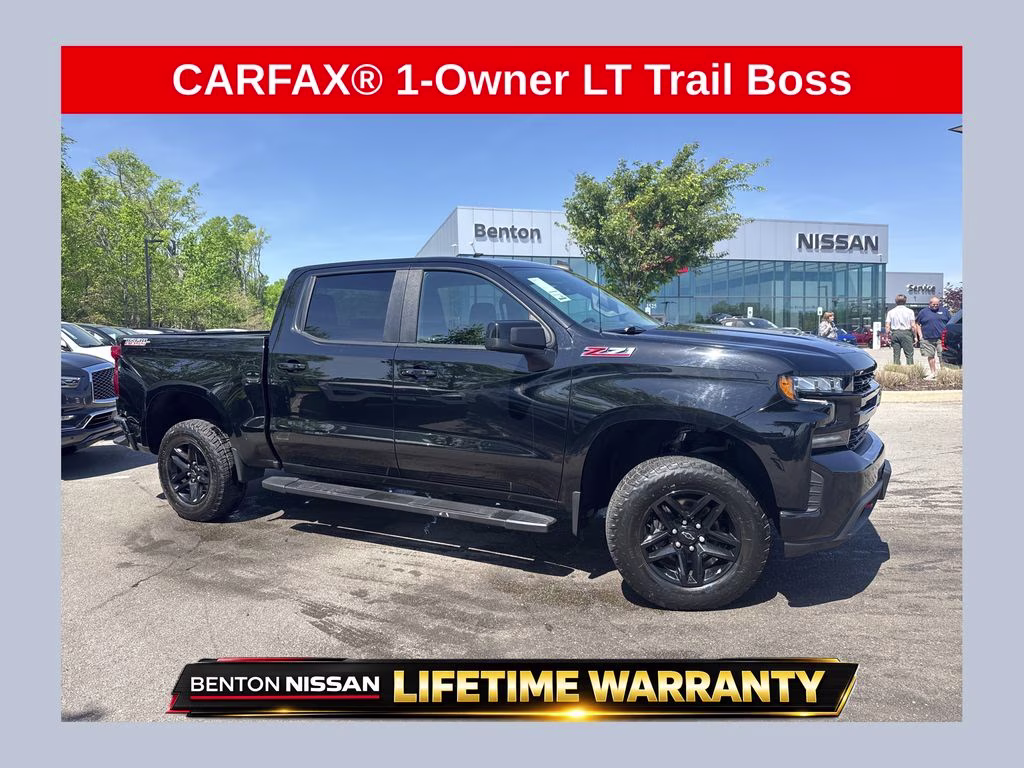 2021 Black Chevrolet Silverado 1500 LT Trail Boss 4X4 Truck