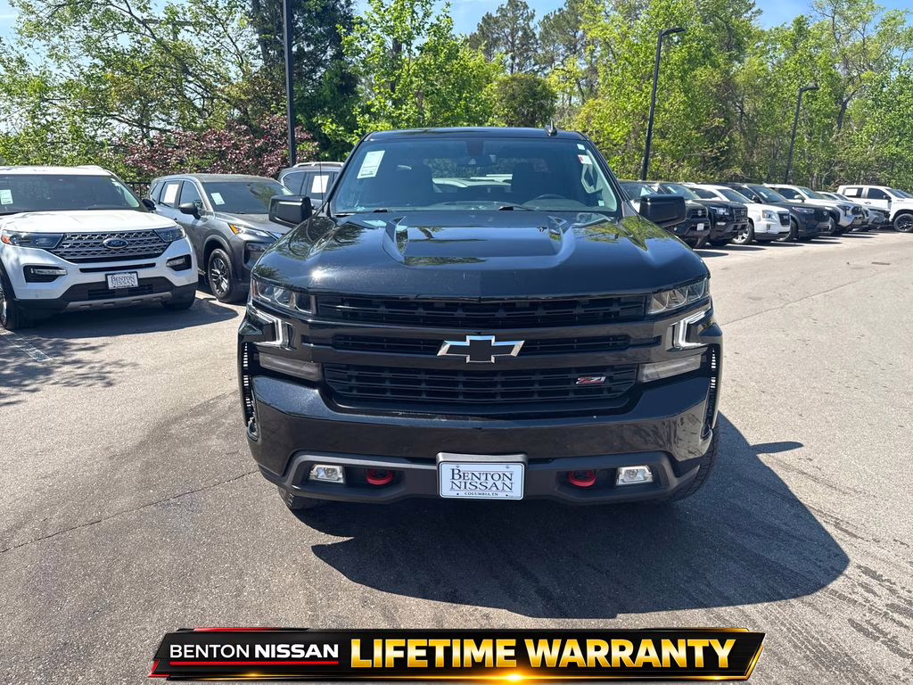 2021 Black Chevrolet Silverado 1500 LT Trail Boss 4X4 Truck