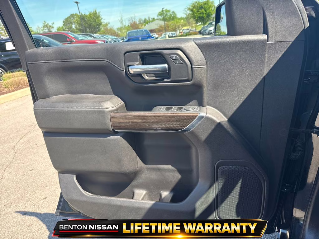 2021 Black Chevrolet Silverado 1500 LT Trail Boss 4X4 Truck