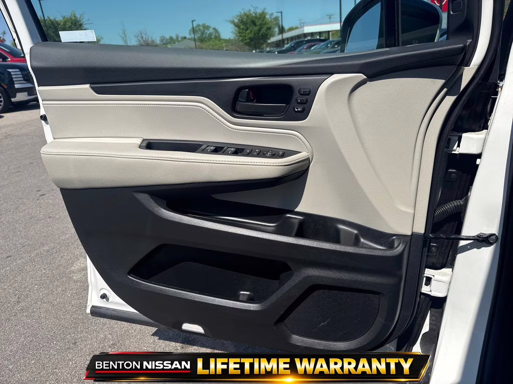 2025 Platinum White Pearl Honda Odyssey EX-L FWD Van