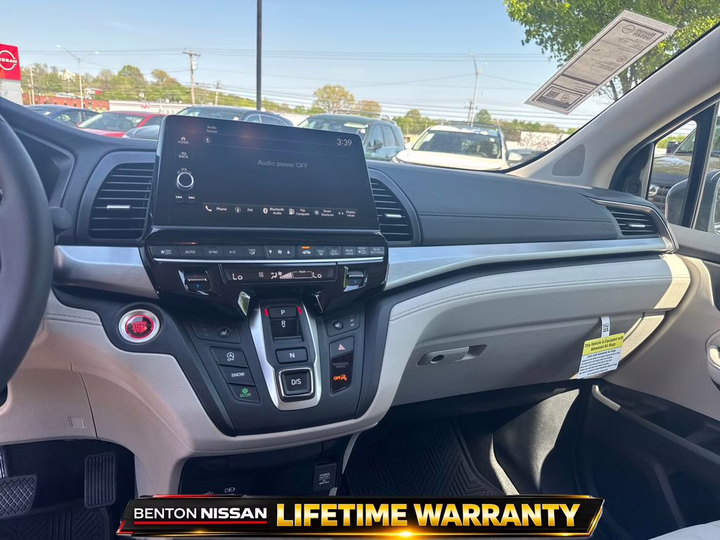 2025 Platinum White Pearl Honda Odyssey EX-L FWD Van