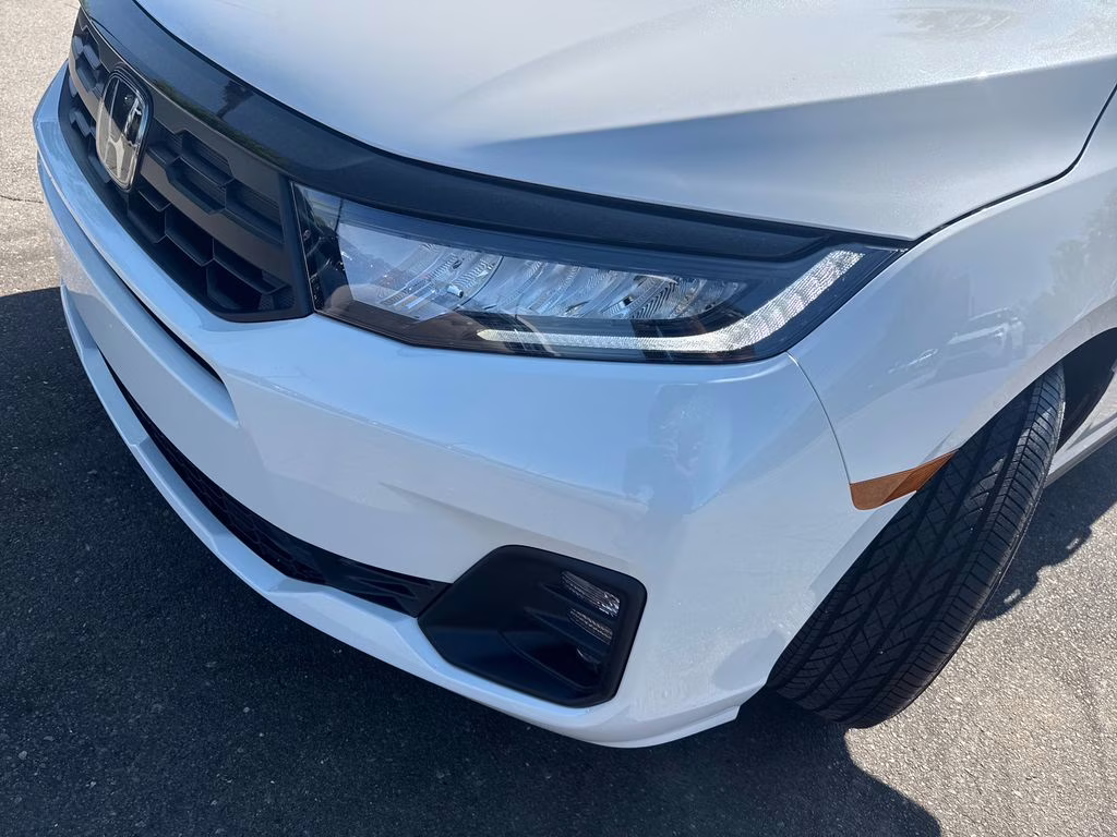 2025 Platinum White Pearl Honda Odyssey EX-L FWD Van