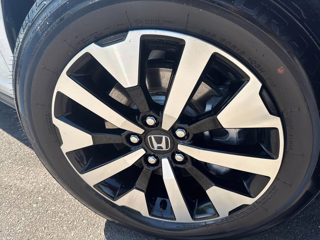 2025 Platinum White Pearl Honda Odyssey EX-L FWD Van