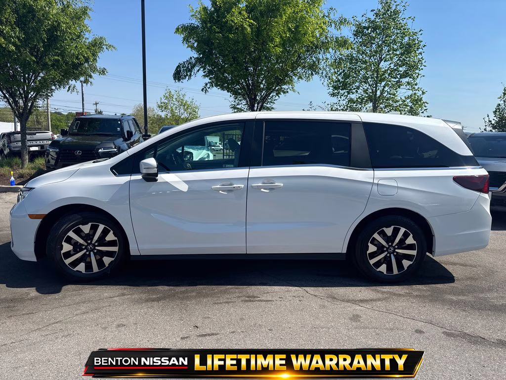 2025 Platinum White Pearl Honda Odyssey EX-L FWD Van