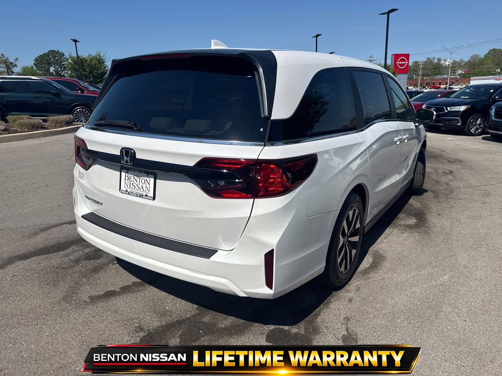 2025 Platinum White Pearl Honda Odyssey EX-L FWD Van