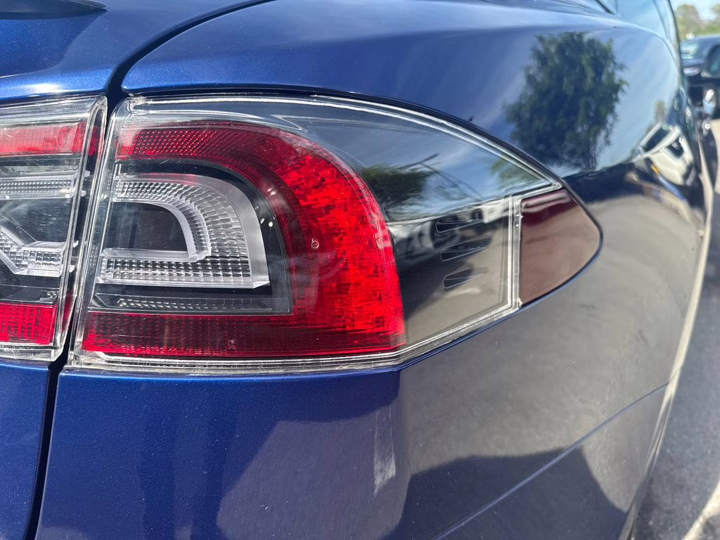 2021 Deep Blue Metallic Tesla Model S Plaid AWD Hatchback