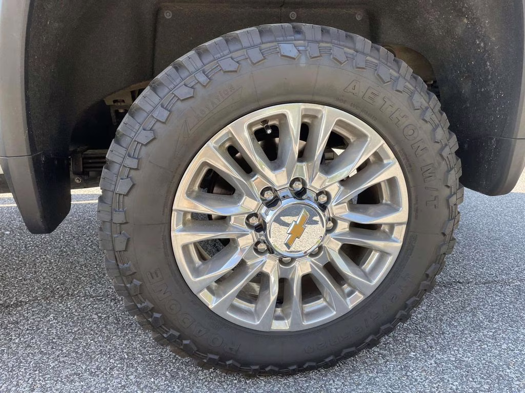 2023 Summit White Chevrolet Silverado 2500HD High Country 4X4 Truck