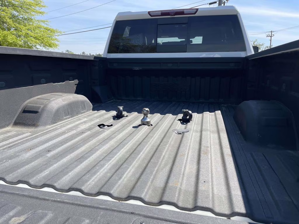 2023 Summit White Chevrolet Silverado 2500HD High Country 4X4 Truck