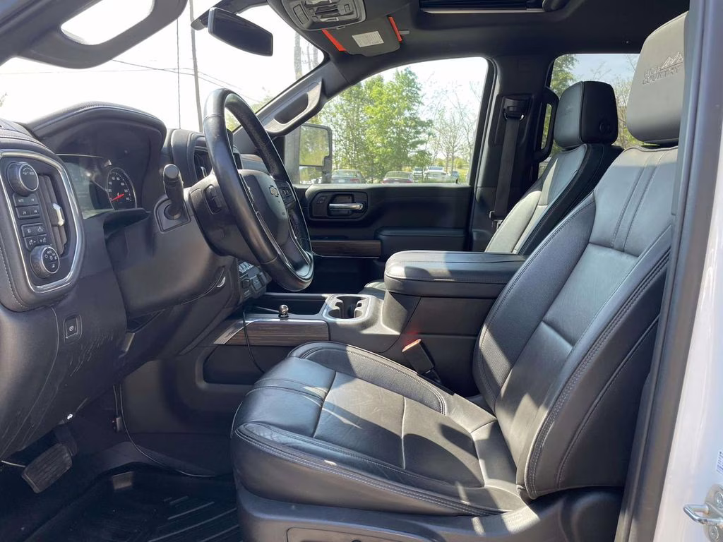 2023 Summit White Chevrolet Silverado 2500HD High Country 4X4 Truck