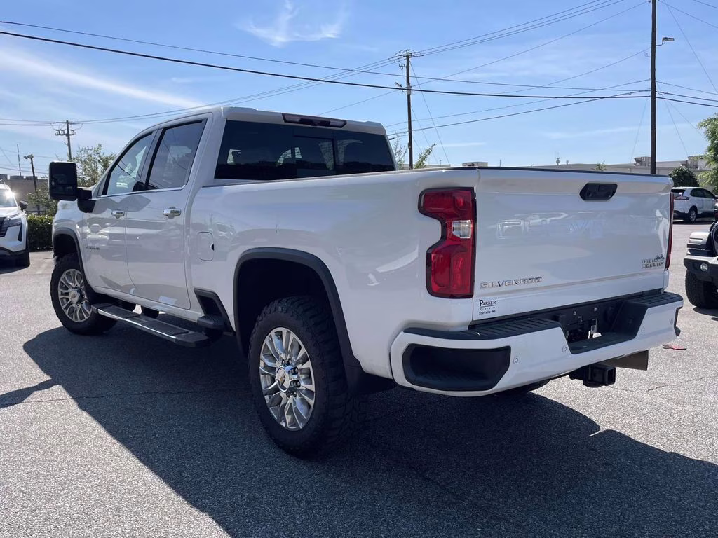 2023 Summit White Chevrolet Silverado 2500HD High Country 4X4 Truck