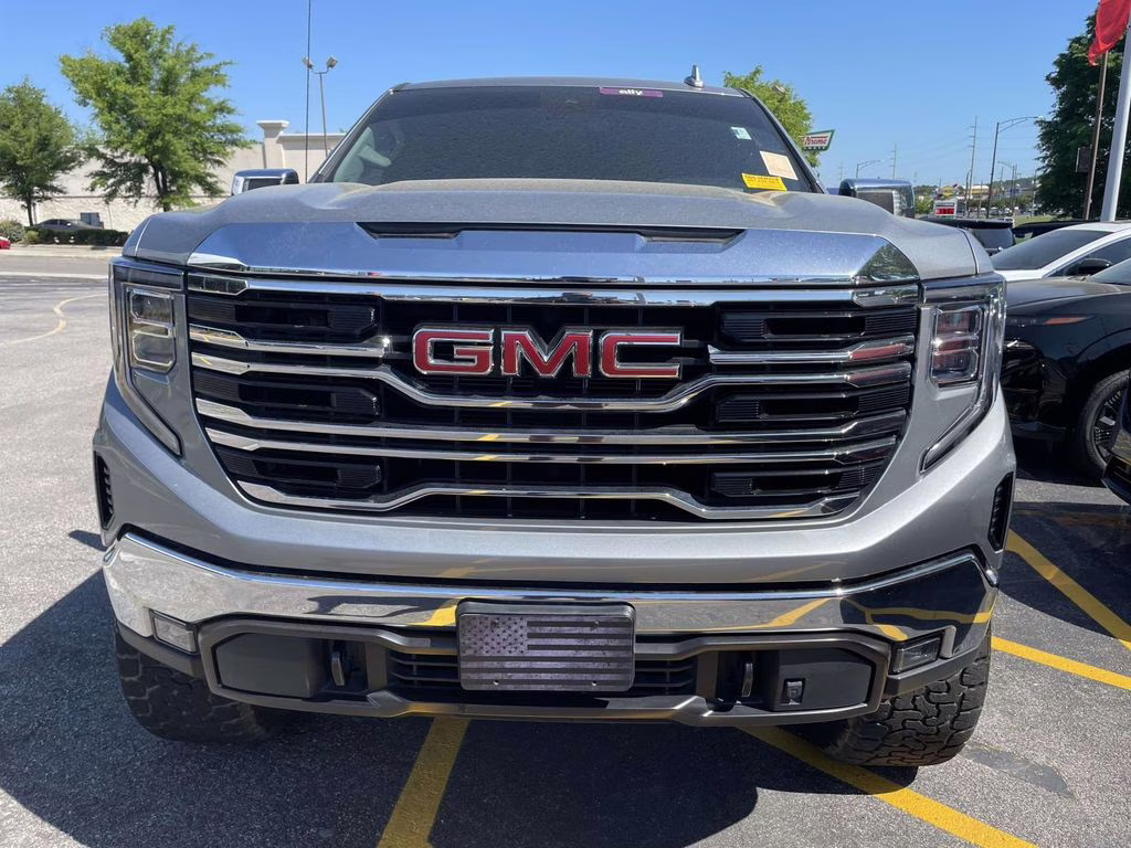 2023 Sterling Metallic GMC Sierra 1500 SLT 4X4 Truck