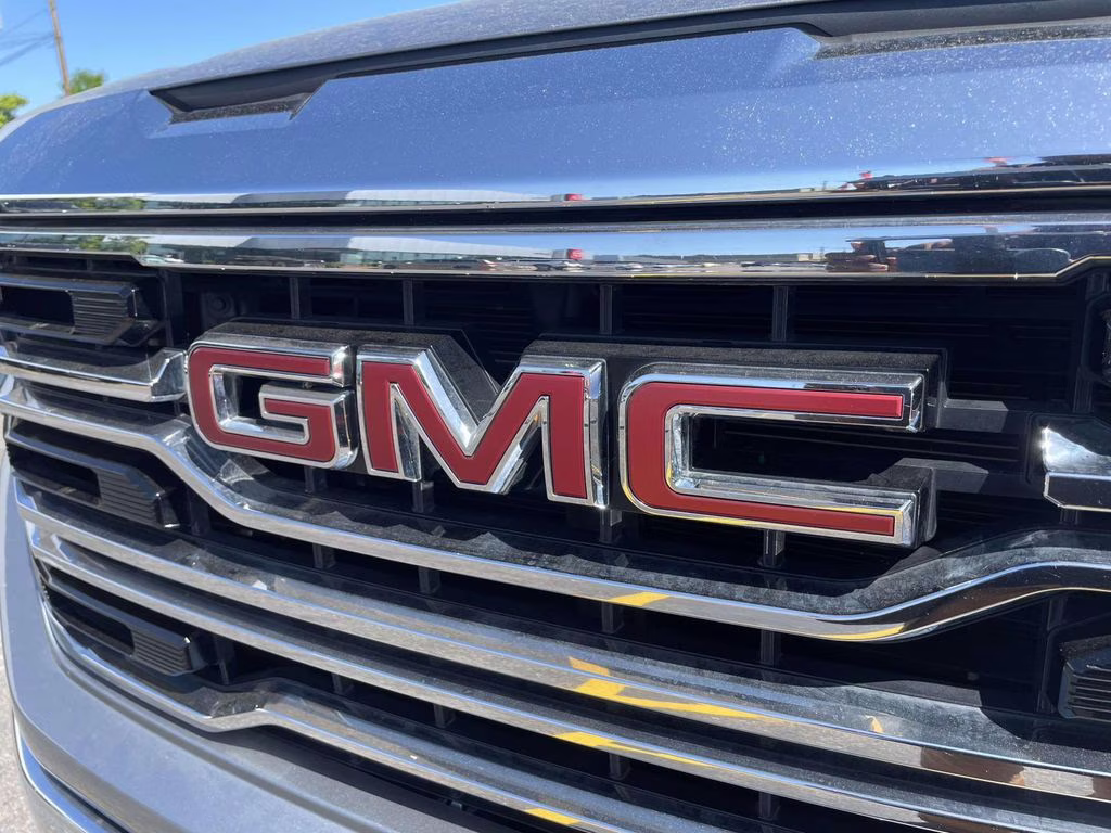 2023 Sterling Metallic GMC Sierra 1500 SLT 4X4 Truck