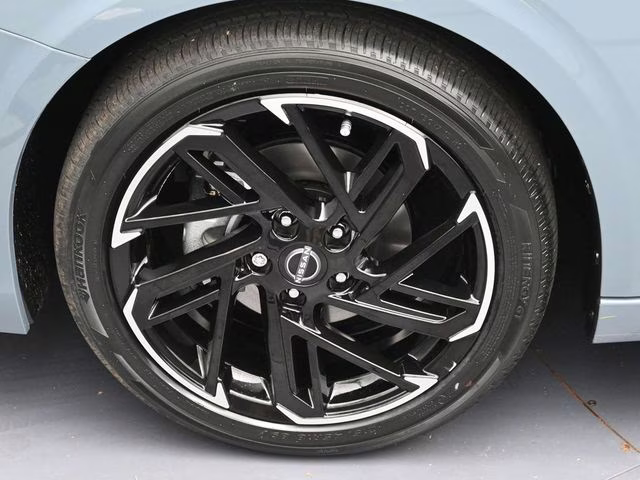 2026 Atlantic Gray Metallic Nissan Sentra SR FWD Sedan