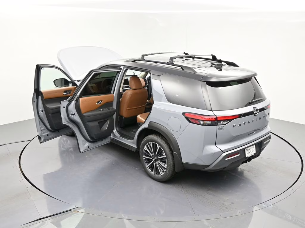 2026 Boulder Gray/Super Black Nissan Pathfinder Platinum FWD SUV