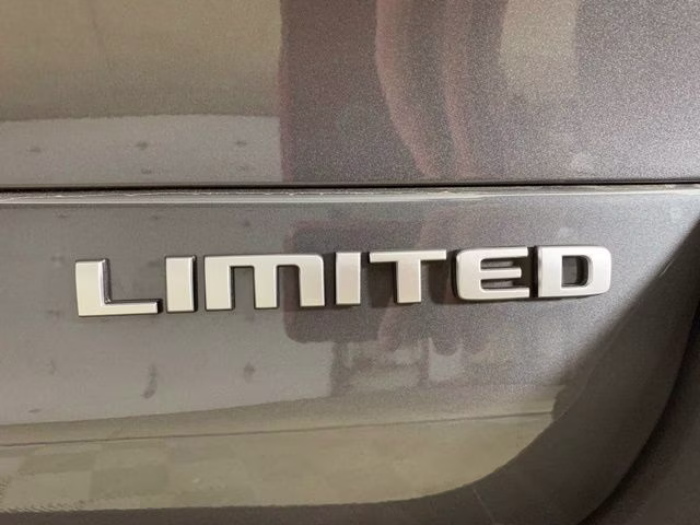 2026 Baltic Gray Metallic Clearcoat Jeep Grand Cherokee L Limited 4X4 SUV