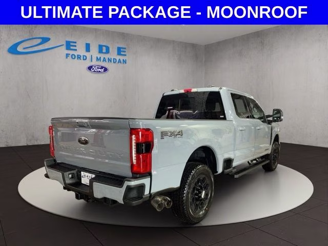 2026 Glacier Gray Metallic Tri-Coat Ford Super Duty F-350 SRW Lariat Black Appearance 4X4 Truck