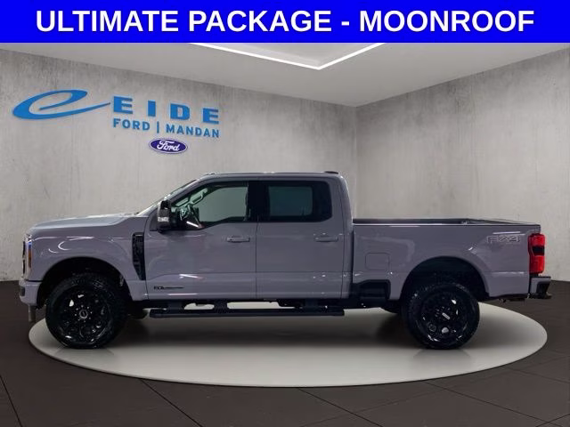 2026 Glacier Gray Metallic Tri-Coat Ford Super Duty F-350 SRW Lariat Black Appearance 4X4 Truck