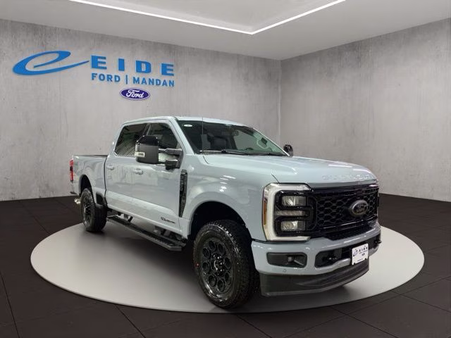 2026 Glacier Gray Metallic Tri-Coat Ford Super Duty F-350 SRW Lariat 4X4 Truck