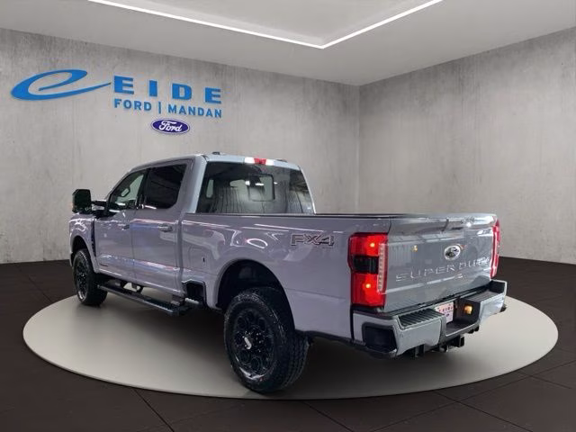 2026 Glacier Gray Metallic Tri-Coat Ford Super Duty F-350 SRW Lariat 4X4 Truck