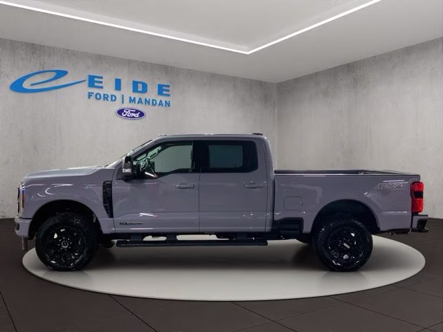 2026 Glacier Gray Metallic Tri-Coat Ford Super Duty F-350 SRW Lariat 4X4 Truck