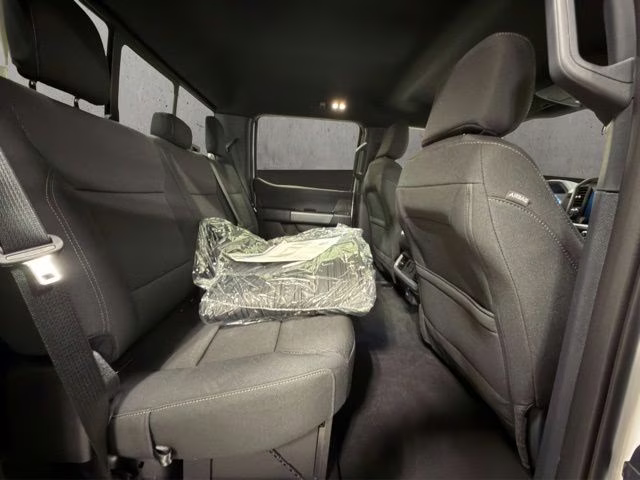 2026 Oxford White Ford F-150 XLT Black Appearance 4X4 Truck