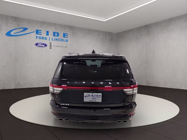 2026 Infinite Black Metallic Clearcoat Lincoln Aviator Reserve AWD SUV