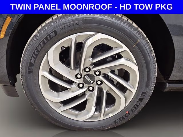 2026 Flight Blue Metallic Clearcoat Lincoln Navigator L Reserve 4X4 SUV