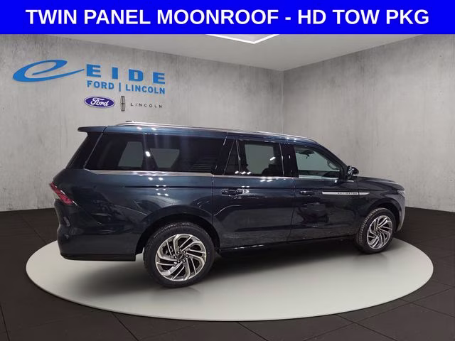 2026 Flight Blue Metallic Clearcoat Lincoln Navigator L Reserve 4X4 SUV