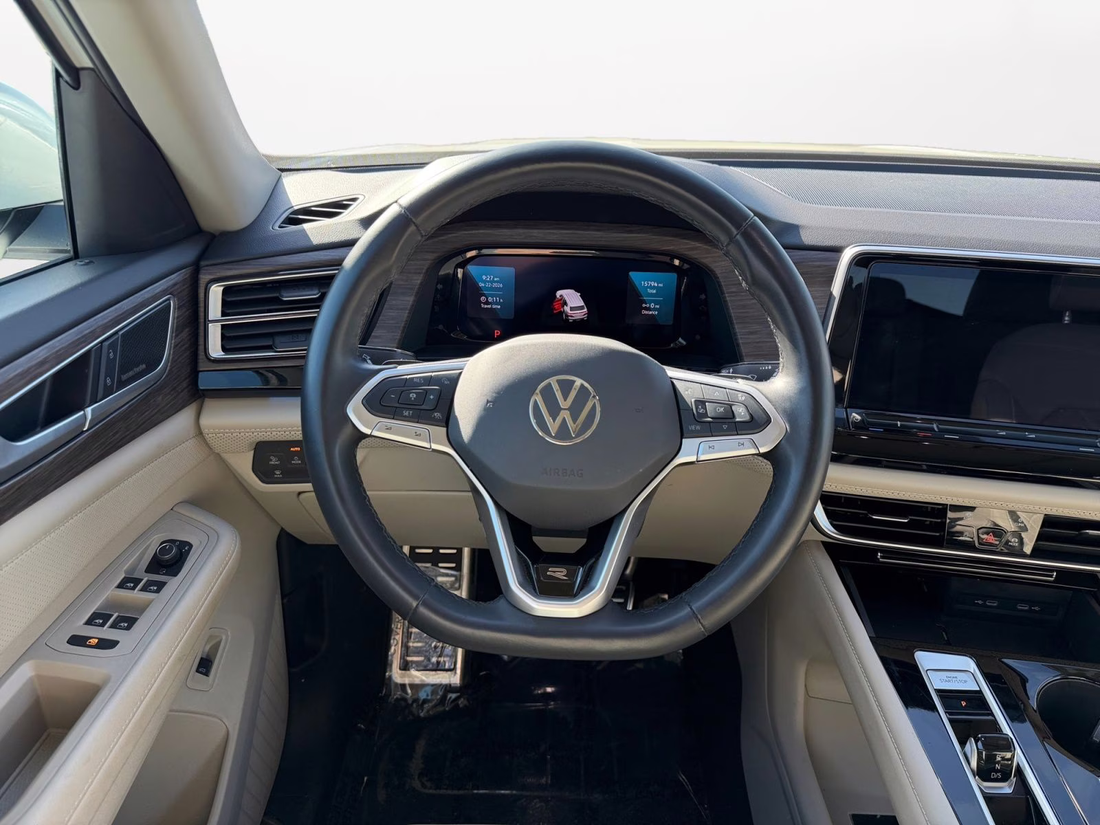 2024 White Volkswagen Atlas 2.0T SEL Premium R-Line AWD SUV