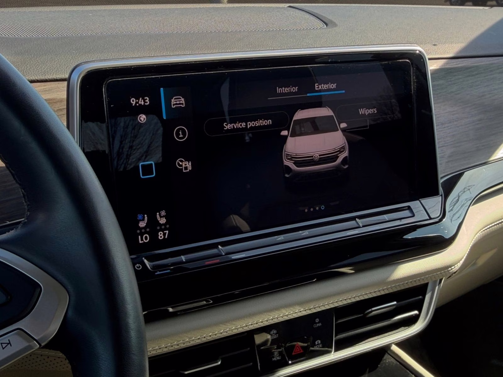 2024 White Volkswagen Atlas 2.0T SEL Premium R-Line AWD SUV