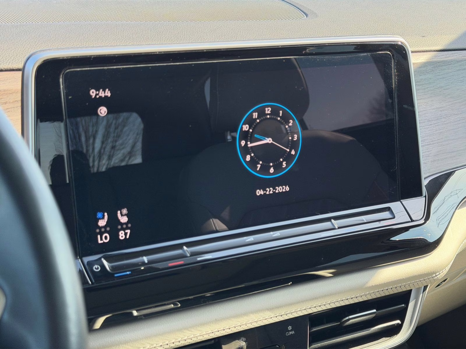 2024 White Volkswagen Atlas 2.0T SEL Premium R-Line AWD SUV