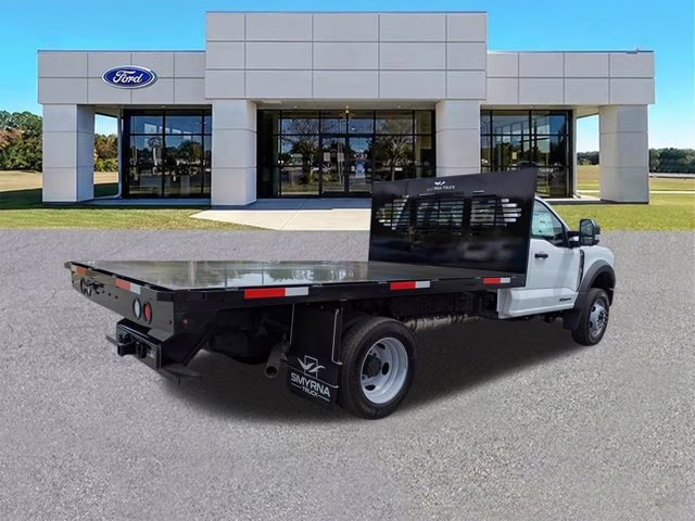 2026 Oxford White Ford Super Duty F-550 DRW XL 4X4 Truck