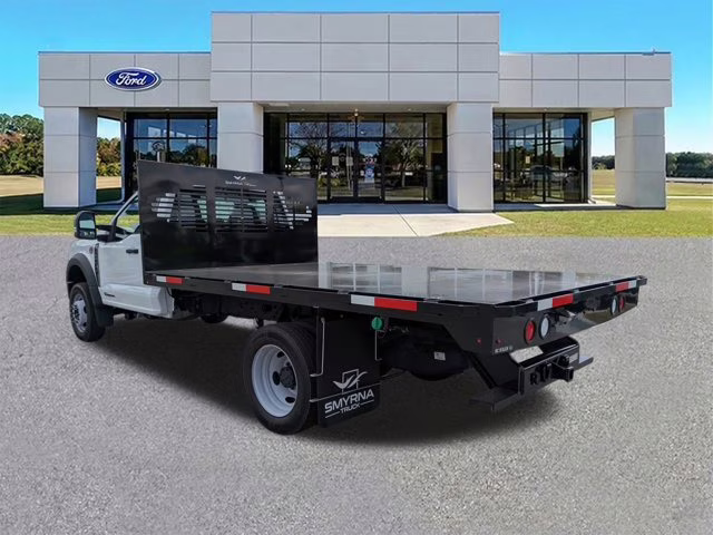 2026 Oxford White Ford Super Duty F-550 DRW XL 4X4 Truck