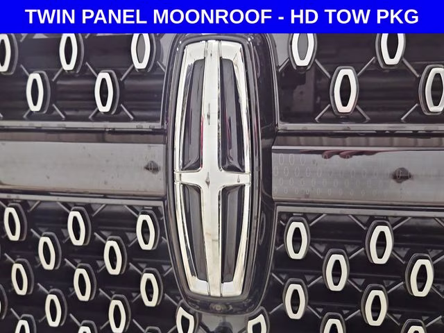 2026 Flight Blue Metallic Clearcoat Lincoln Navigator L Reserve 4X4 SUV