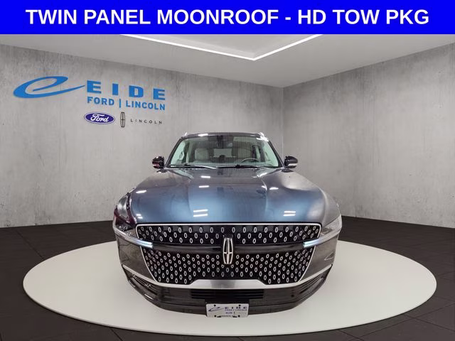 2026 Flight Blue Metallic Clearcoat Lincoln Navigator L Reserve 4X4 SUV