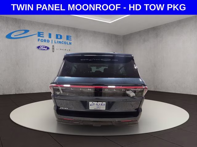 2026 Flight Blue Metallic Clearcoat Lincoln Navigator L Reserve 4X4 SUV