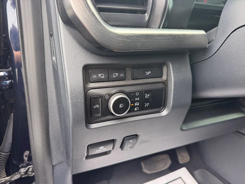 2024 Blue Metallic Ford Super Duty F-250 SRW Lariat 4X4 Truck