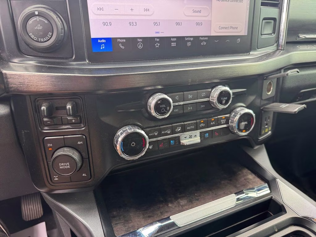 2024 Blue Metallic Ford Super Duty F-250 SRW Lariat 4X4 Truck